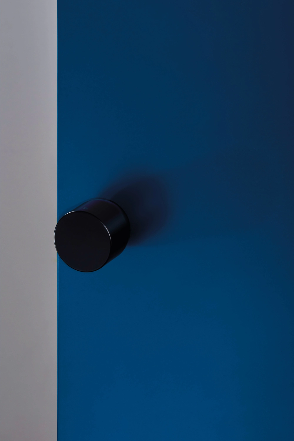 Rozeta WC Punto – minimalistyczne wykończenie do drzwi łazienkowych