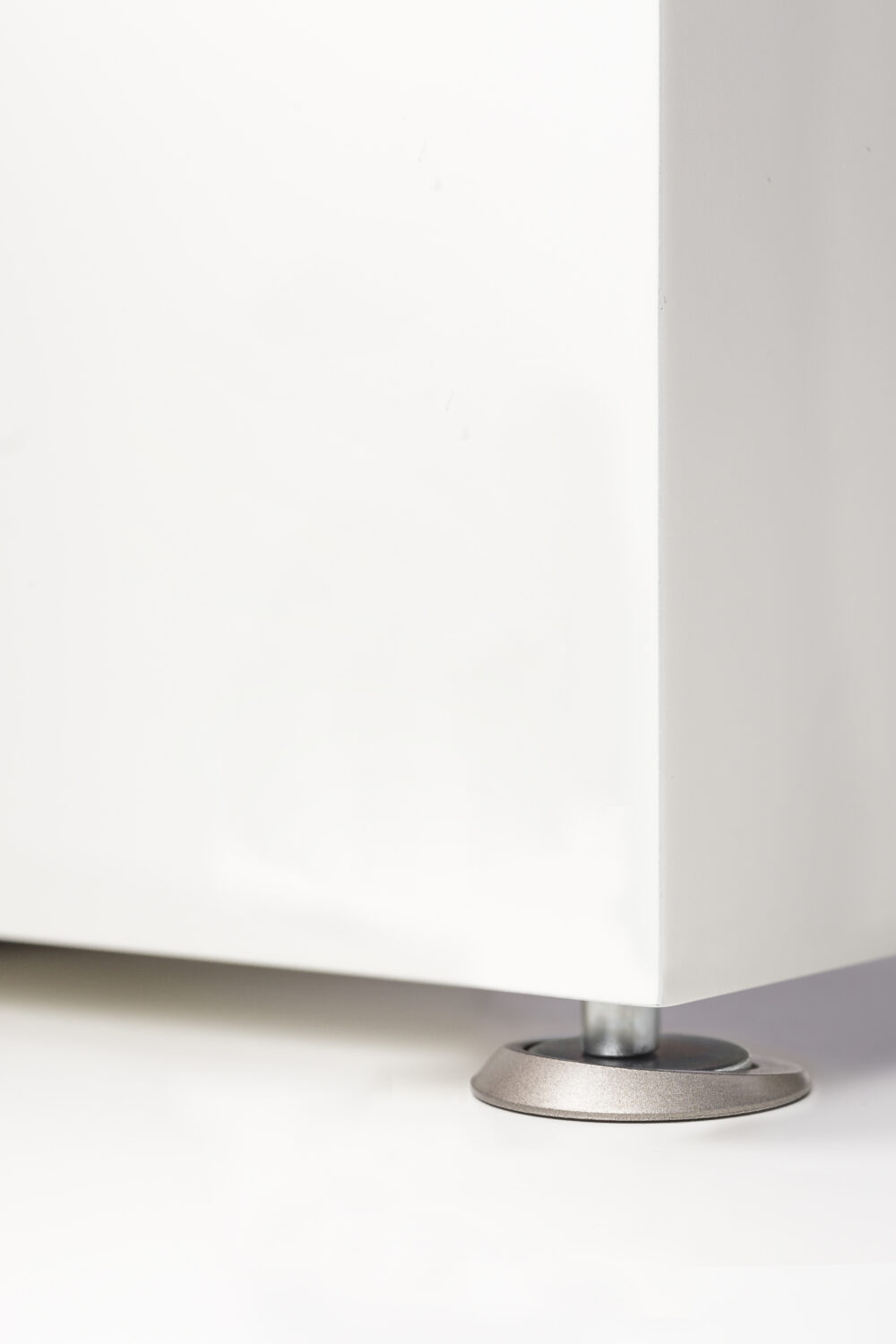 Odbojnik magnetyczny Verum stoppino mod 2 w drzwiach