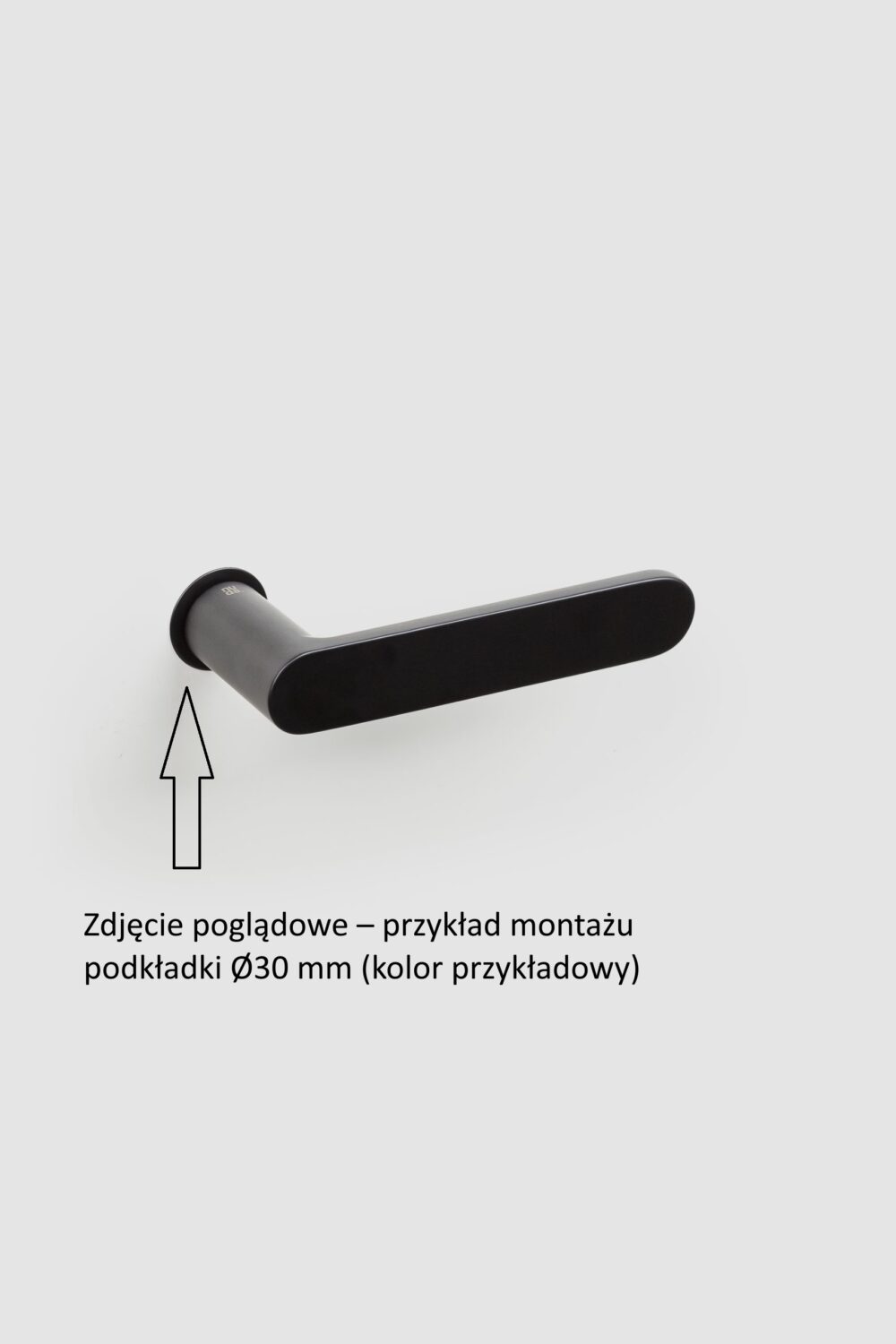 czarna klamka Verum Pure z podkladka 30mm