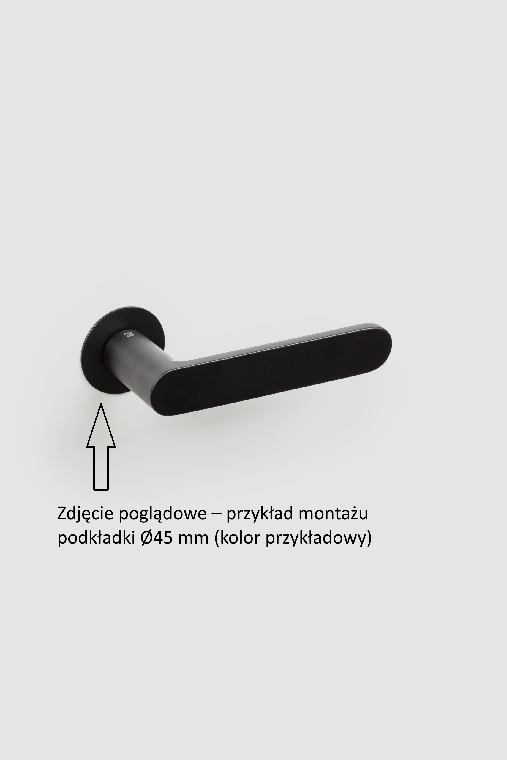 czarna klamka Verum Pure z podkladka 45mm